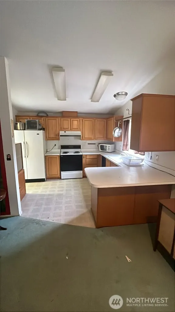 140 W Spruce Street Port Ludlow WA 98365