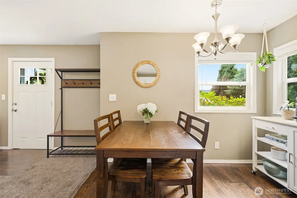 316 SW 124th Street Seattle WA 98146