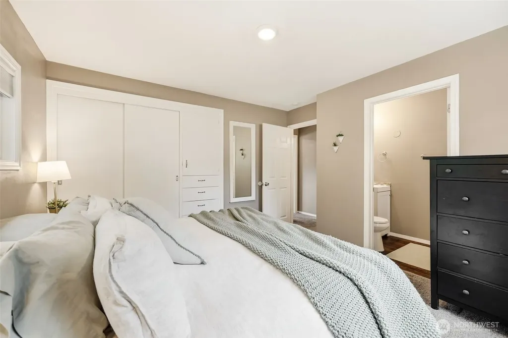 316 SW 124th Street Seattle WA 98146