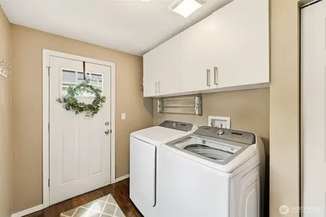 316 SW 124th Street Seattle WA 98146