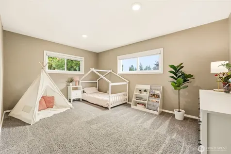 316 SW 124th Street Seattle WA 98146