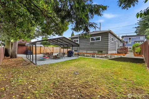 316 SW 124th Street Seattle WA 98146