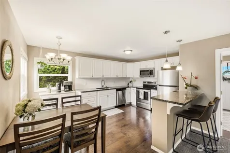 316 SW 124th Street Seattle WA 98146