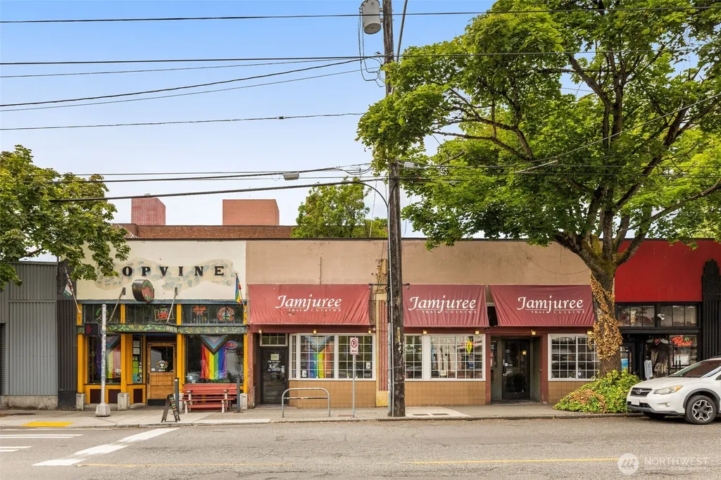 1516 E Republican Street Seattle WA 98112