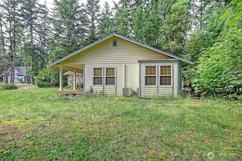 1675 Aspen Drive Camano Island WA 98282