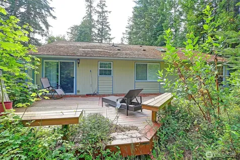 1675 Aspen Drive Camano Island WA 98282