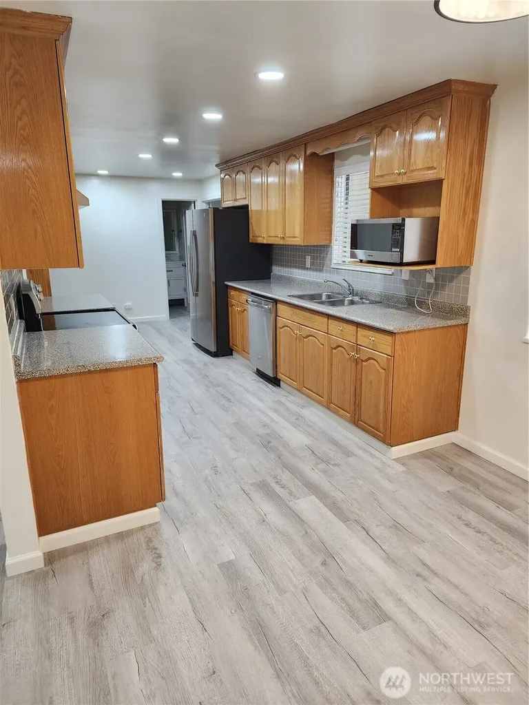 8810 NE 187th Street Bothell WA 98011