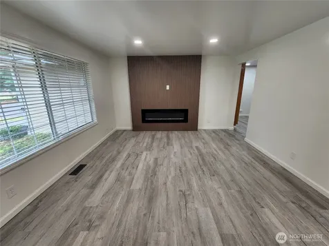 8810 NE 187th Street Bothell WA 98011