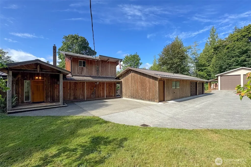 742 Durrwachter Road Port Angeles WA 98363