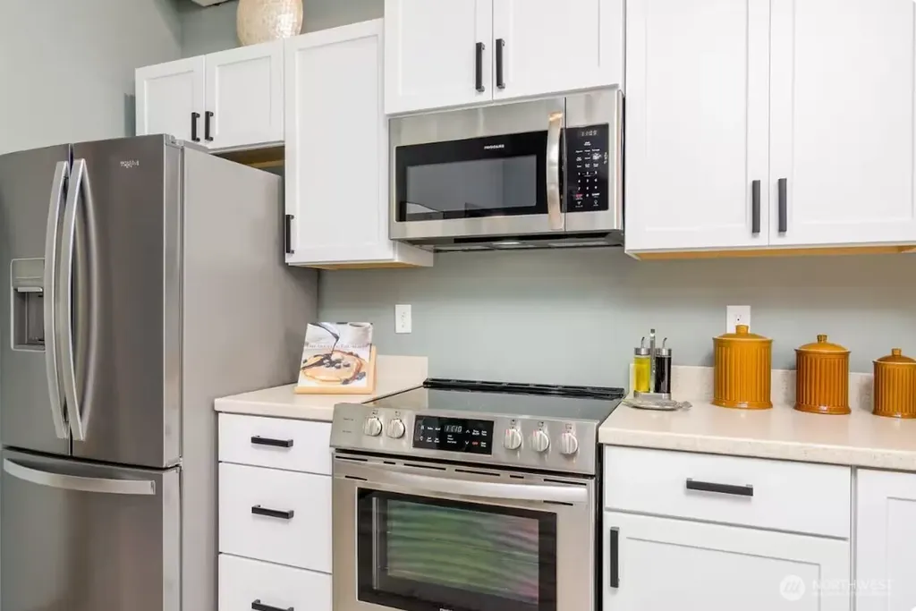 106 Sid Snyder Drive E Long Beach WA 98631