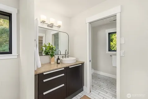 15041 Skogen Lane NE Bainbridge Island WA 98110