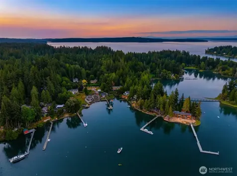 15041 Skogen Lane NE Bainbridge Island WA 98110