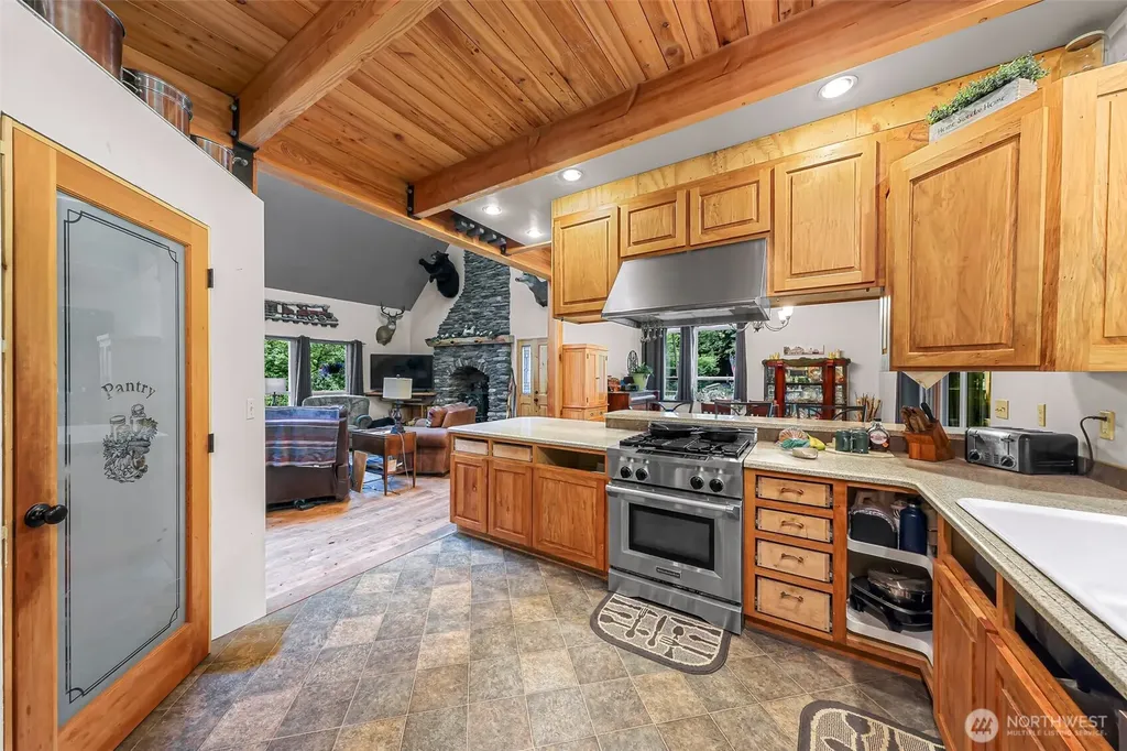 3378 Deer Trails Lane Bow WA 98232