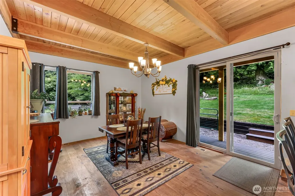 3378 Deer Trails Lane Bow WA 98232