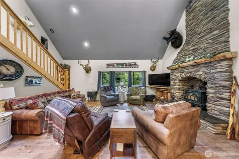 3378 Deer Trails Lane Bow WA 98232