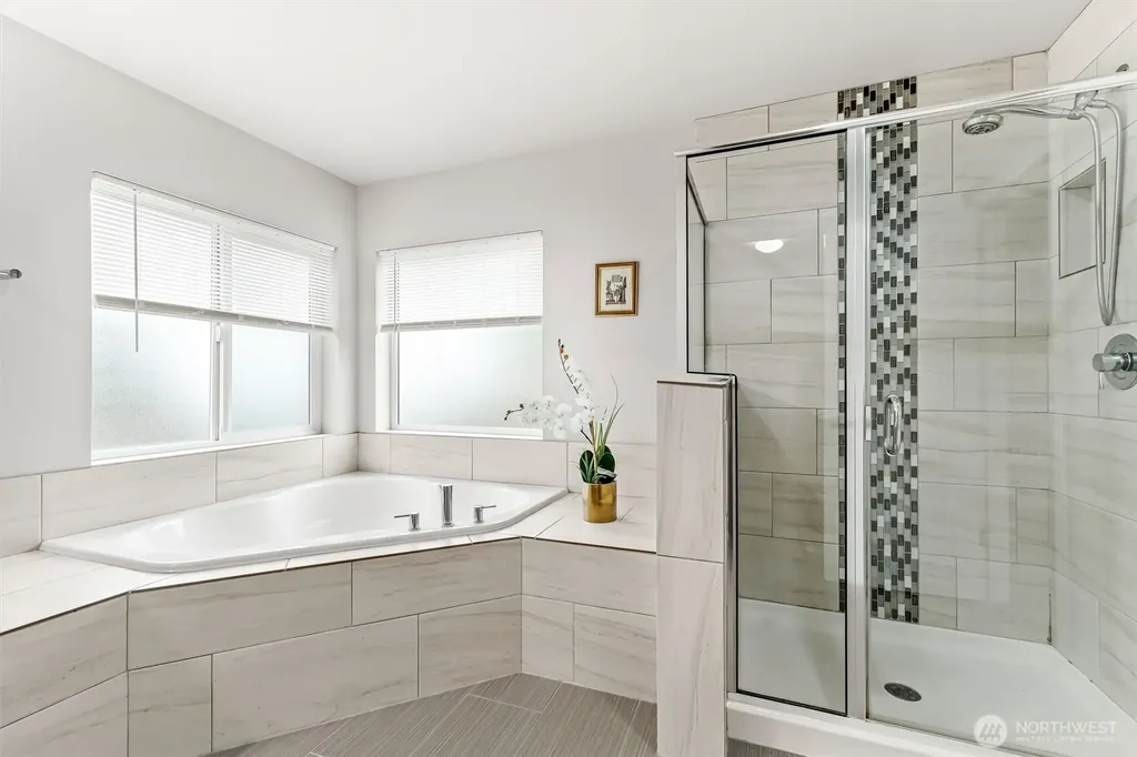 1233 198th Place SE Bothell WA 98012