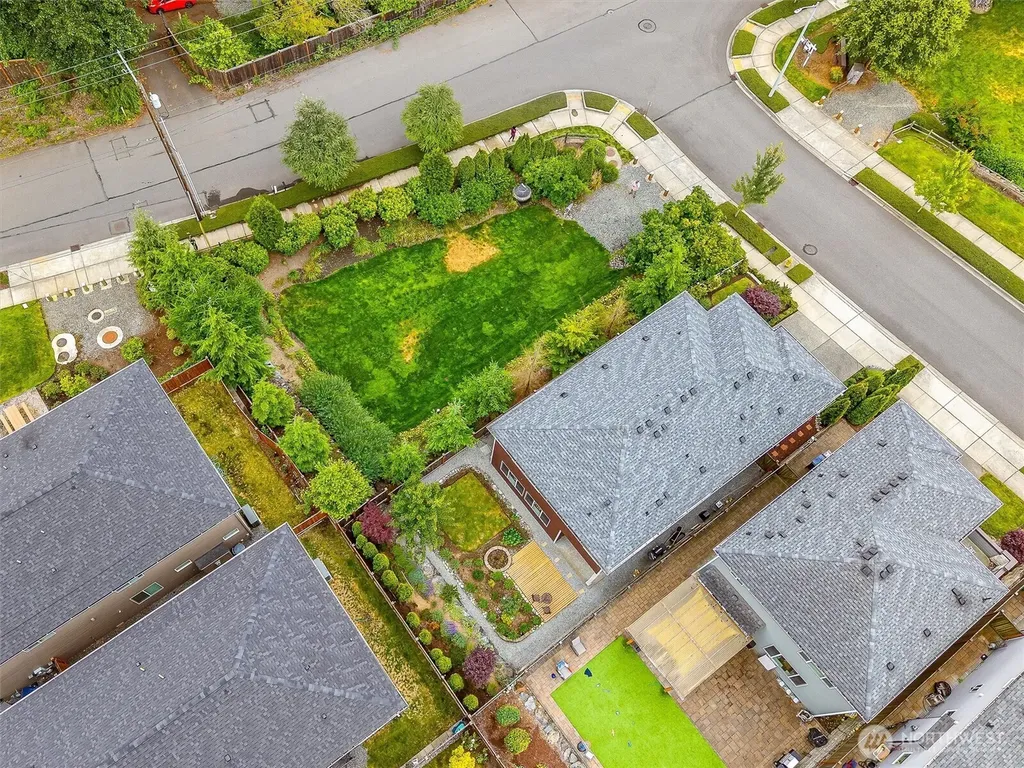 1233 198th Place SE Bothell WA 98012