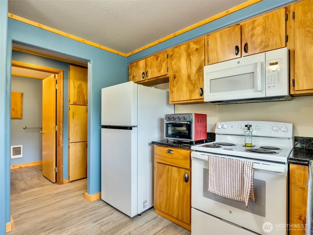 30406 H Street Ocean Park WA 98640