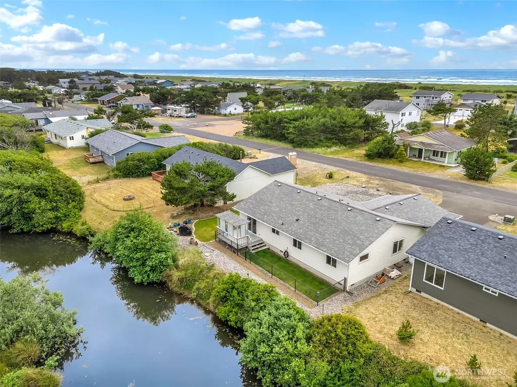 30406 H Street Ocean Park WA 98640