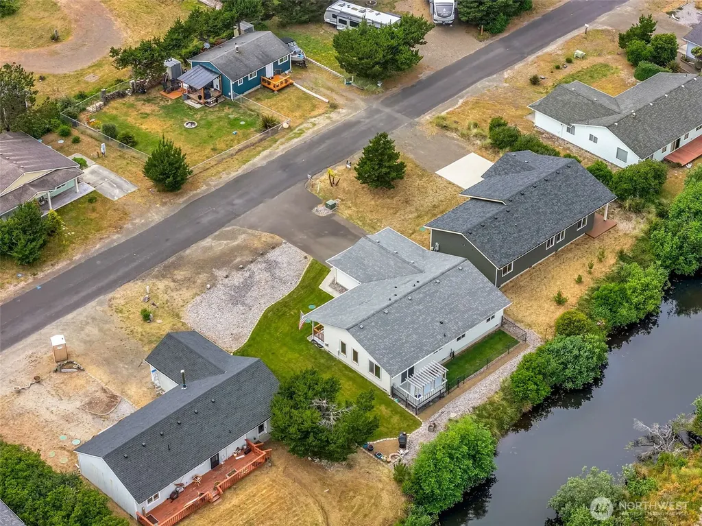 30406 H Street Ocean Park WA 98640