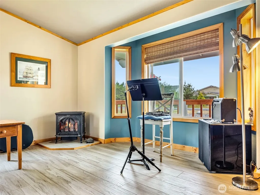 30406 H Street Ocean Park WA 98640