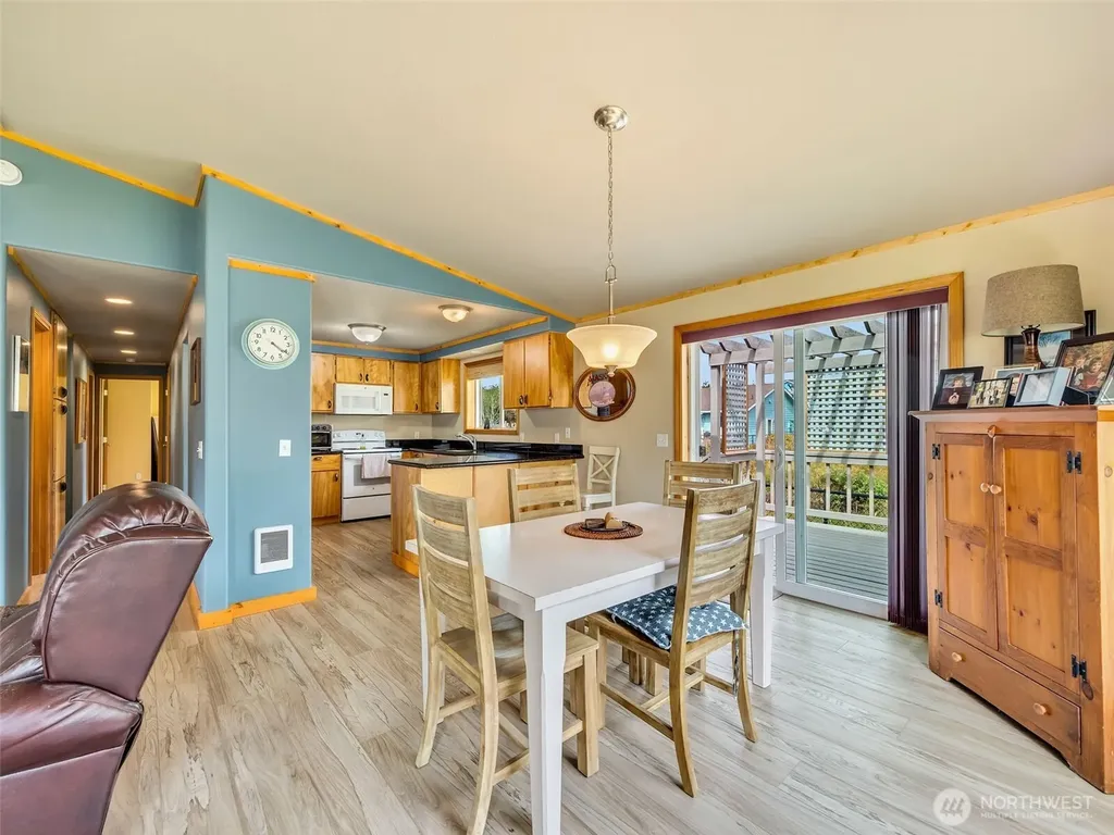 30406 H Street Ocean Park WA 98640