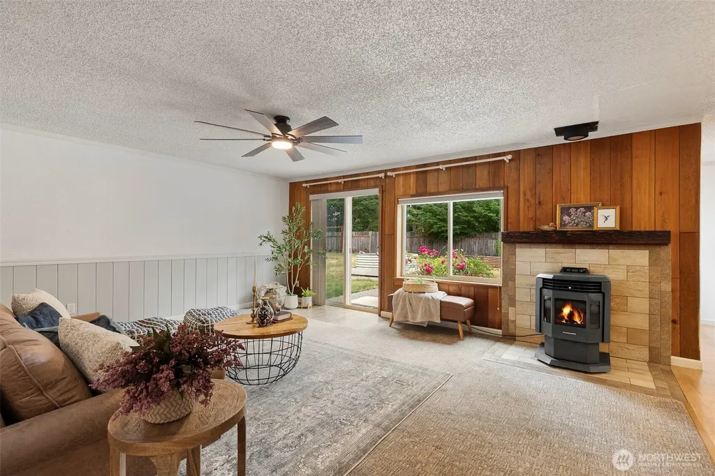 15420 Sidney Road SW Port Orchard WA 98367