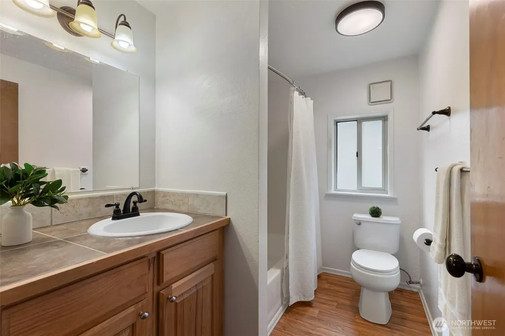 15420 Sidney Road SW Port Orchard WA 98367