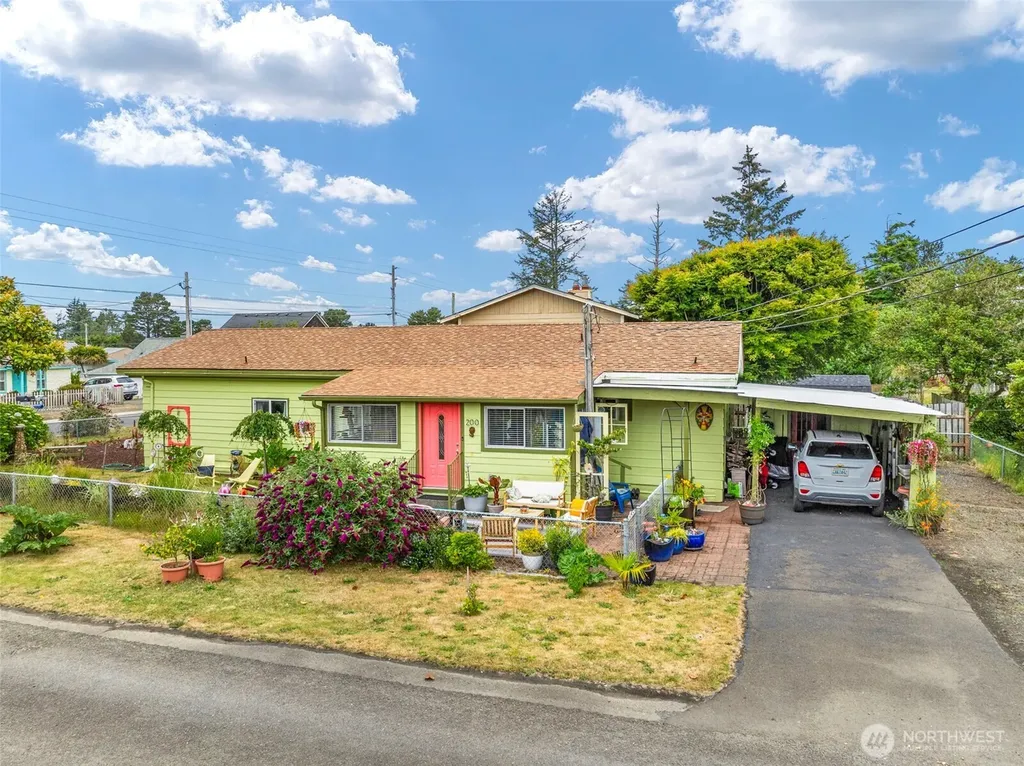 200 17th Street SE Long Beach WA 98631