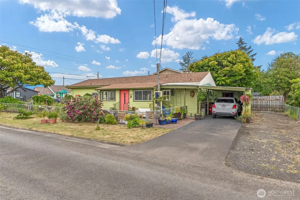 200 17th Street SE Long Beach WA 98631