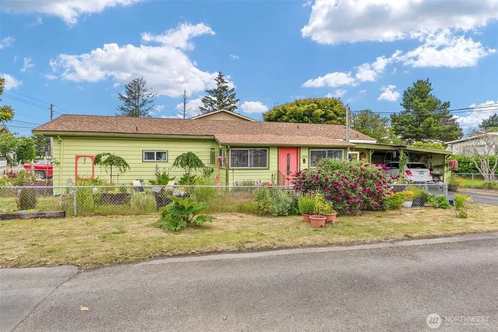 200 17th Street SE Long Beach WA 98631