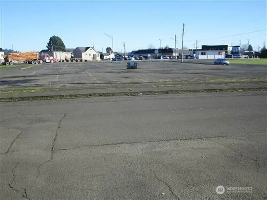 1319 W Simpson Avenue Aberdeen WA 98520