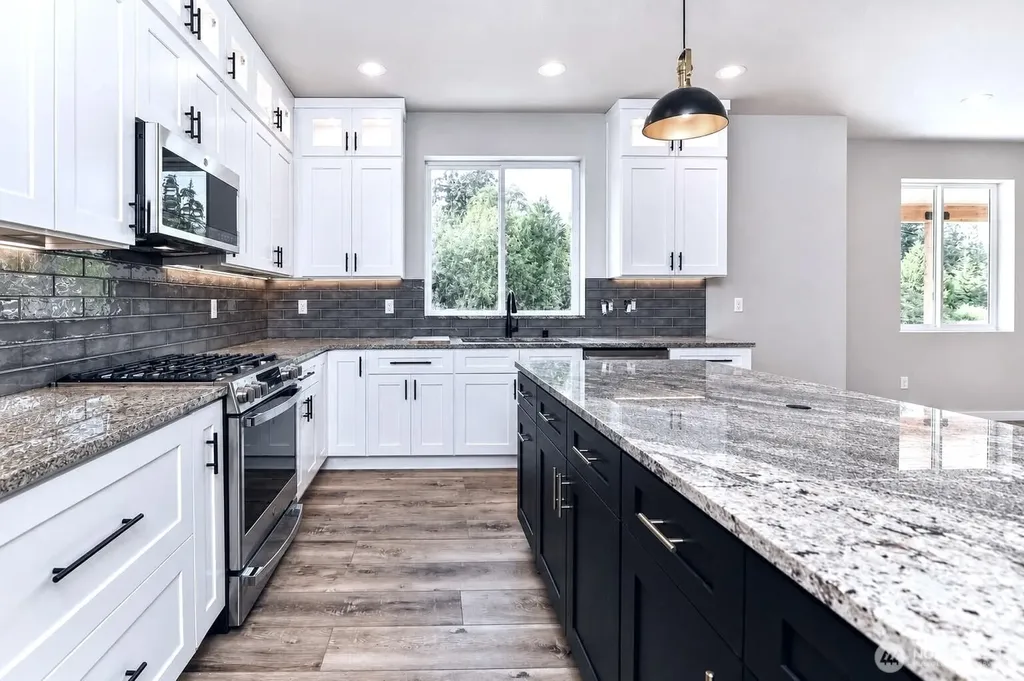 2427 Cambridge Court Langley WA 98260