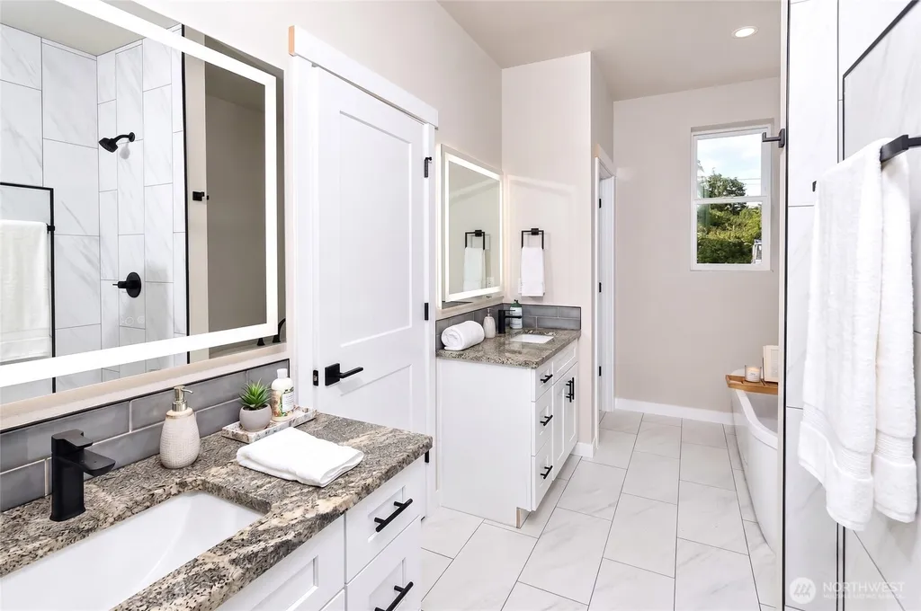 2427 Cambridge Court Langley WA 98260