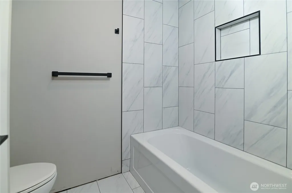 2427 Cambridge Court Langley WA 98260