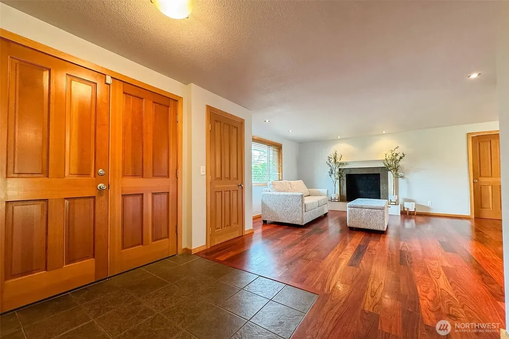 9674 Ronald Drive Blaine WA 98230