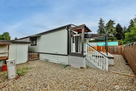 8318 38th Street E Edgewood WA 98371