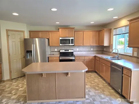 15738 104th Avenue SE Yelm WA 98597
