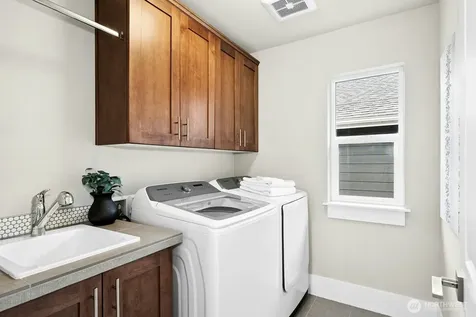18817 175th Place SE Renton WA 98058