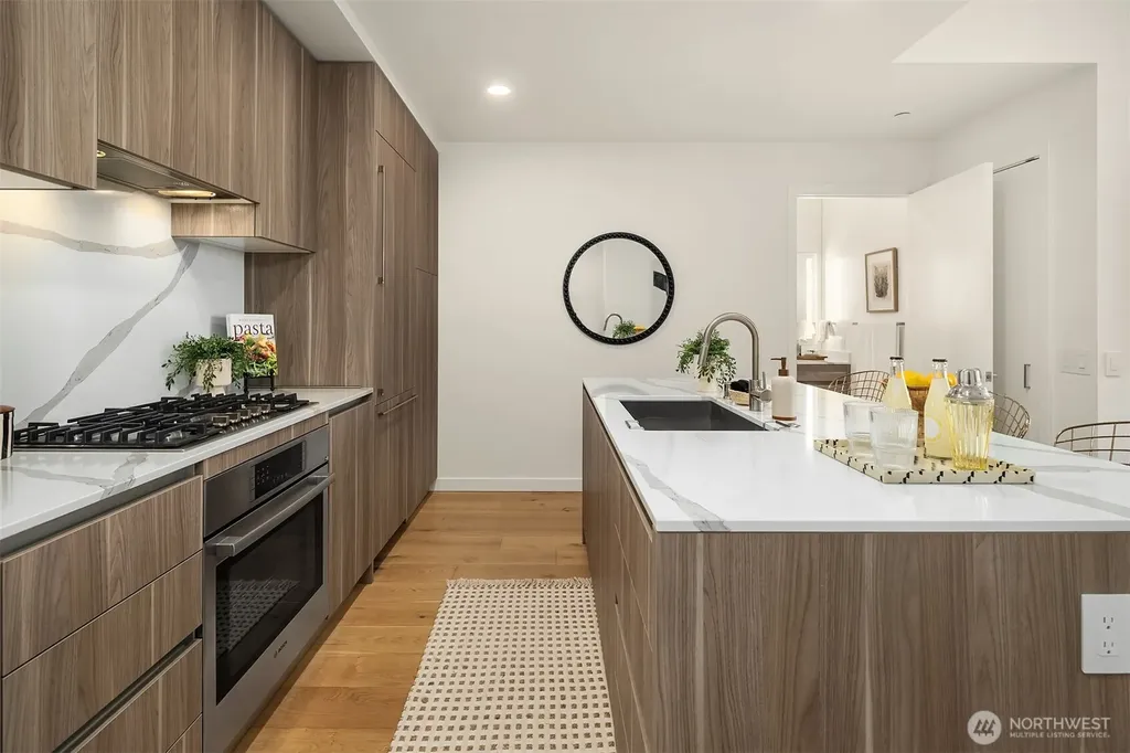 10232 NE 10th Street Bellevue WA 98004