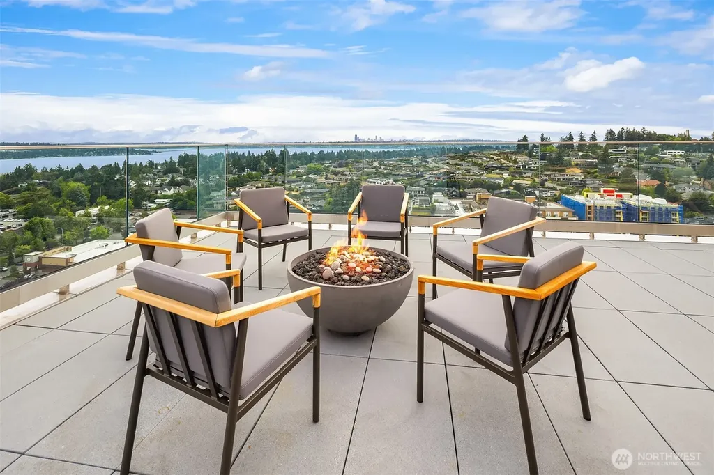 10232 NE 10th Street Bellevue WA 98004