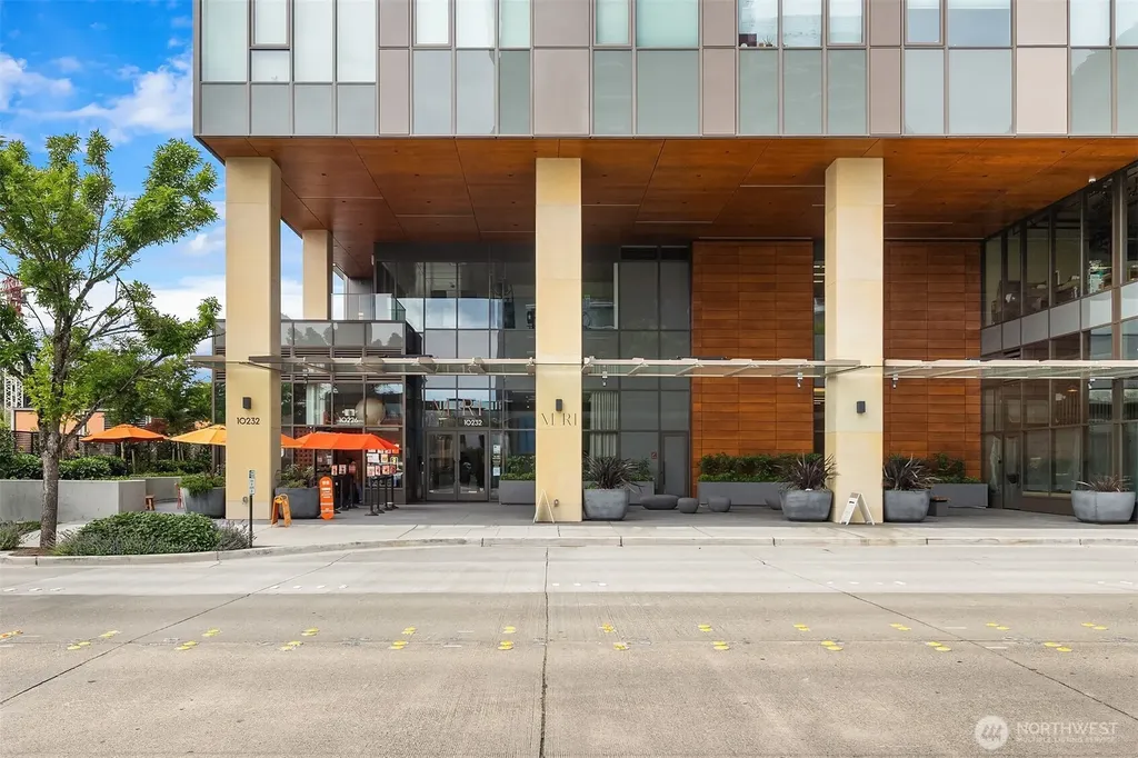 10232 NE 10th Street Bellevue WA 98004