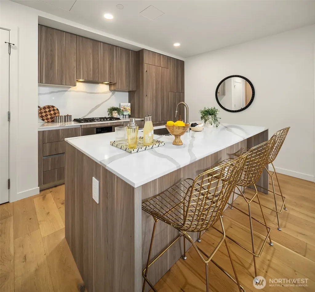 10232 NE 10th Street Bellevue WA 98004