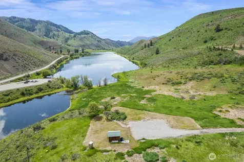 29 Heritage Rose Road Winthrop WA 98862