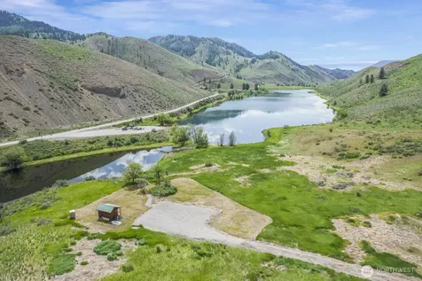 29 Heritage Rose Road Winthrop WA 98862