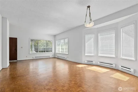 4017 Corliss Avenue N Seattle WA 98103