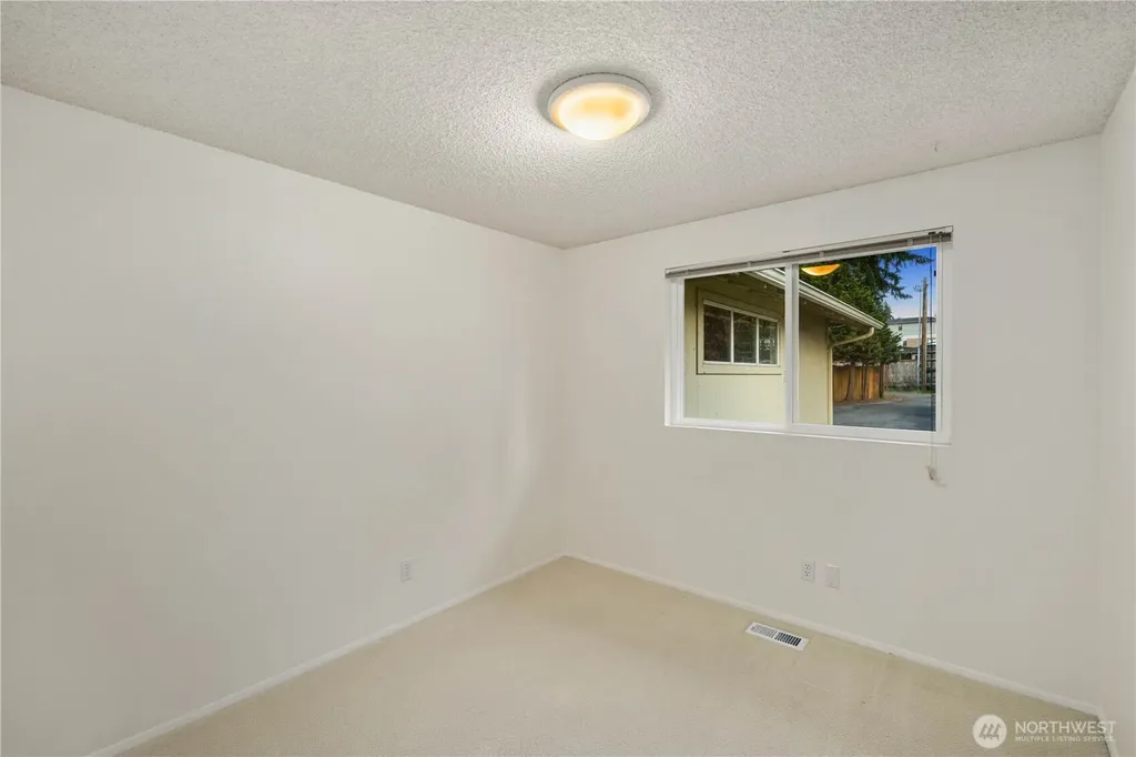 6011 156th Avenue NE Redmond WA 98052