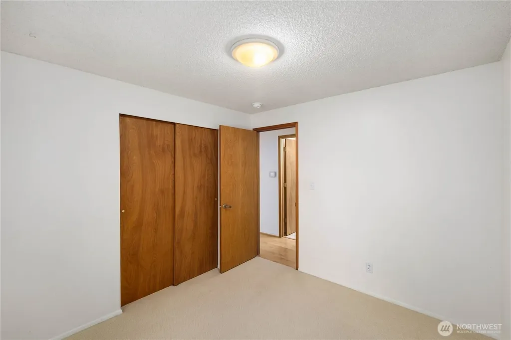 6011 156th Avenue NE Redmond WA 98052
