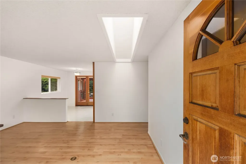 6011 156th Avenue NE Redmond WA 98052