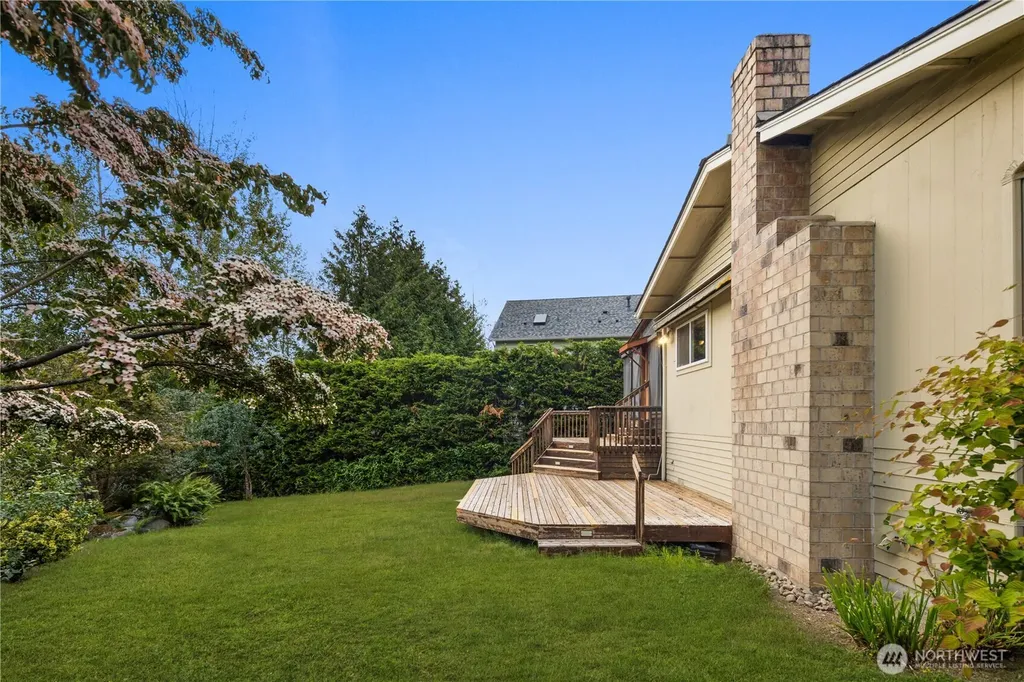 6011 156th Avenue NE Redmond WA 98052